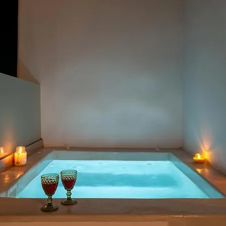 Stardust Kamari (Santorini)