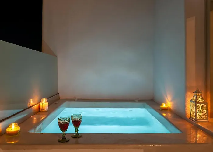 Stardust Kamari (Santorini)